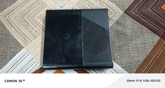 xbox 360 With kinect sensor