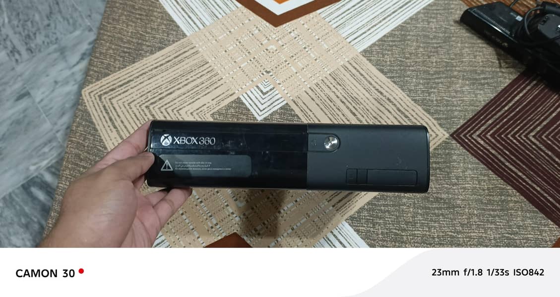 xbox 360 With kinect sensor 1