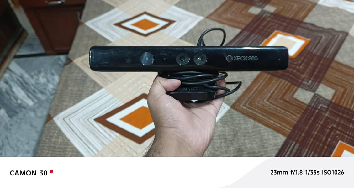 xbox 360 With kinect sensor 2