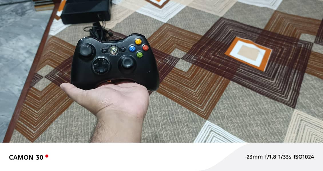 xbox 360 With kinect sensor 3