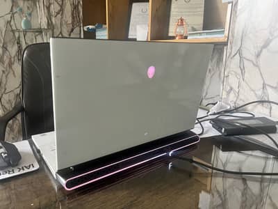 Dell Alienware M17 R3