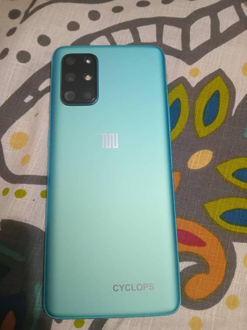 one plus 8t 1