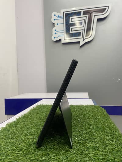 Lenovo X1 Carbon Tablet Gen 3 Core i5 Gen 8th 8GB Ram 256GB SSD Touch