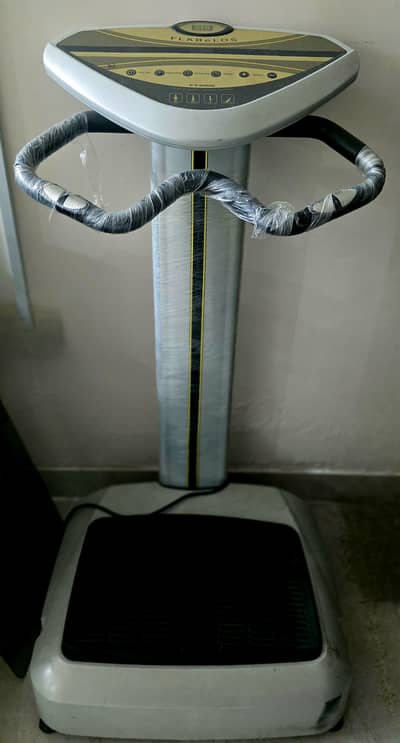 OTO Flabelos FT-2000 Vibration Machine – Full Body Workout at Home