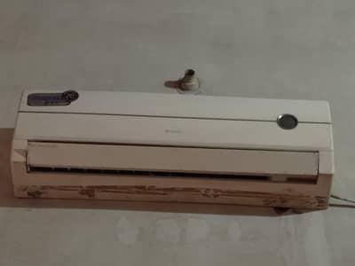 GREE split AC A1 condition