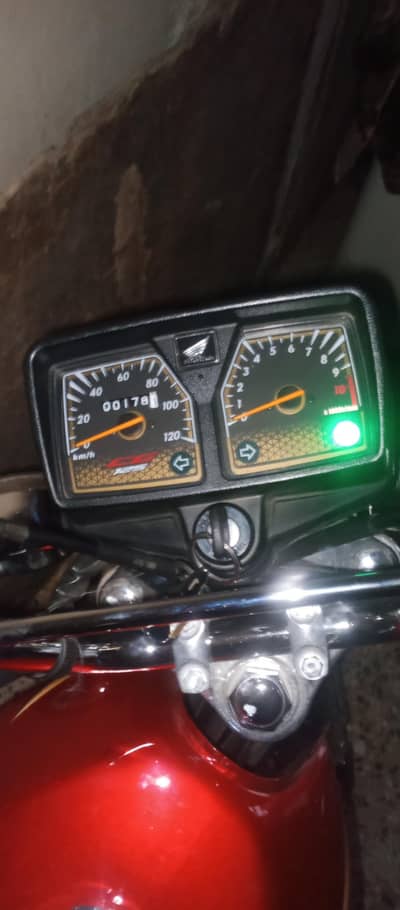 Honda CG 125 Gold special edition