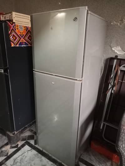 Refrigerator used