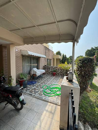 8 Marla Safari Villas Asian Well Maintain House For Sale Bahria Town Lahore