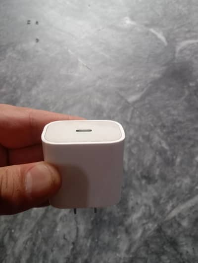 iphone 15 pro max oregenal adapter