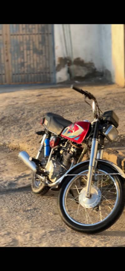 Honda 125cc 2022 model Peshawar invoice . Jo interested he rabta kare
