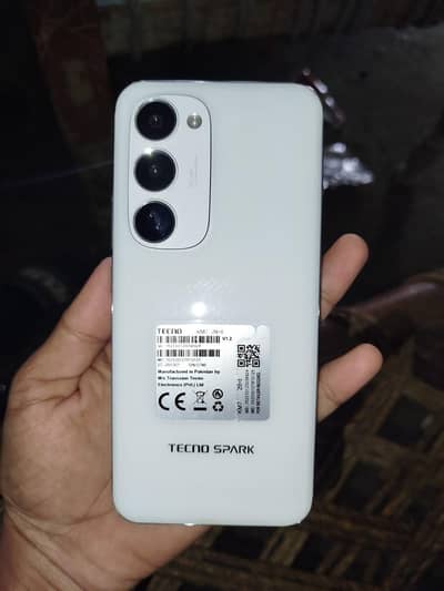 Tecno spark 40 pro plus
