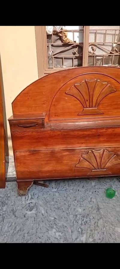 A Double bed in a good condition for sale