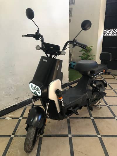 Brand New Electric Evee Mito