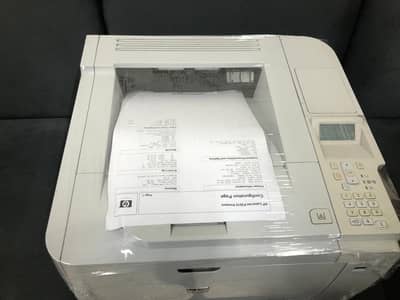 Hp laserjet printer 3015dn 10/10 condition with new toner also usb