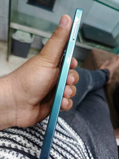 redme note 13 pro 10/10 condition 1year used full saf phone ha 550000