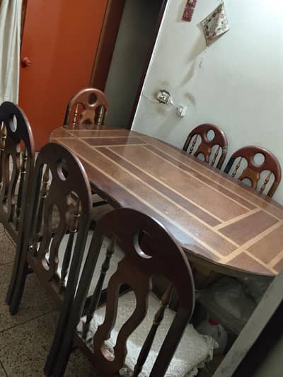 used dinning table with 6 chairs