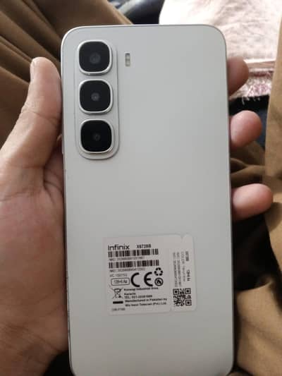 Infinix hot 60i ha 6+4/128gb