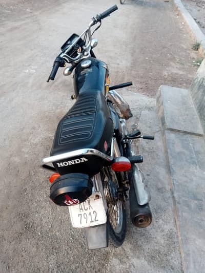 honda 125 urgent sale in jenion condition 03452437509