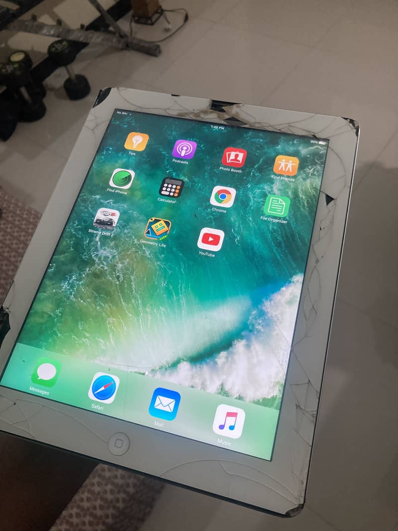 Ipad iconic 2nd generation 4