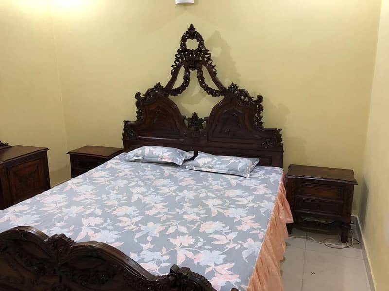 solid wood bedset 18