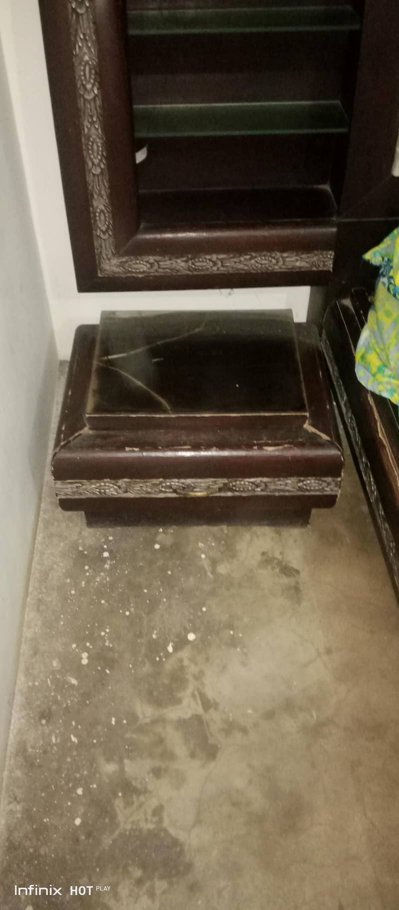 Bed And Dressing Table 5