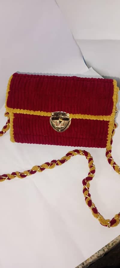 Hand make Ladies hand bags available in Whole sale price