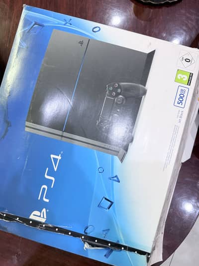 PLAY STATION 4 NEW CONDITION WITH GAMES AND REMOTES