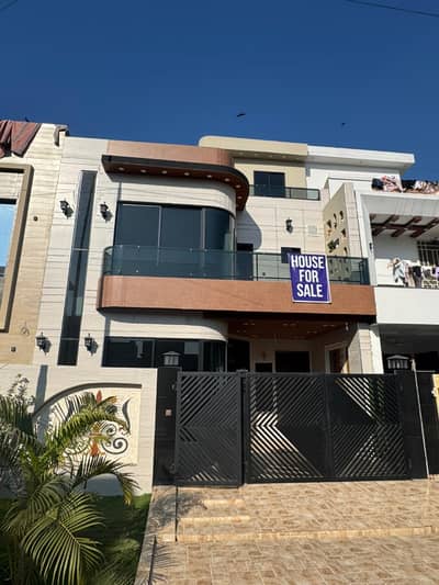 5 Marla Beautiful House For Sale In Park View City Lahore