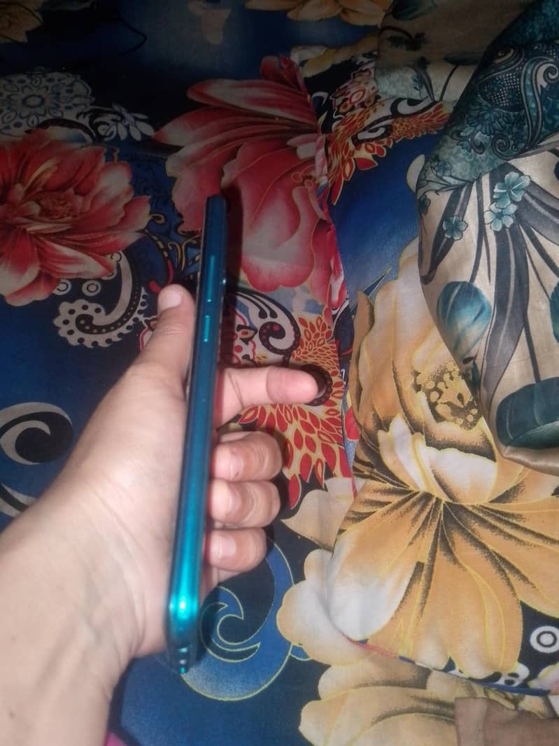 infinx mob he 3