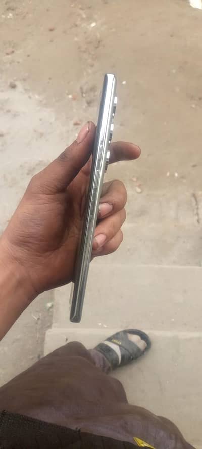 Tecno camon 40 pro  8/256