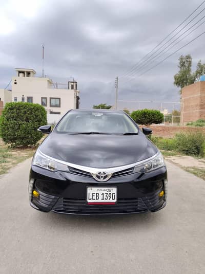 Toyota Corolla GLI Black 2020 model 0333 165 92 33