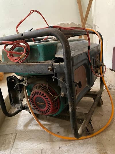 Home used Generator 2.5 kv at Gulshan-e-Iqbal