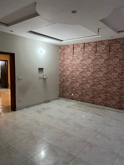 Luxurious & Spacious 10 marla lower Portion for Rent in LDA AVENUE