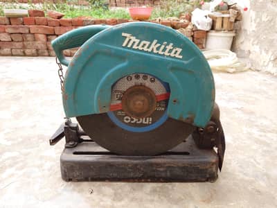 Makita LW1401 Cut-Off Machine 355mm – Working