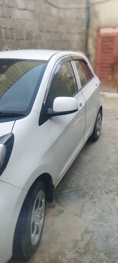 kia picanto 2021 model location phase 4 DHA Karachi mileage 33k