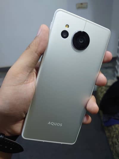 Aquos Sense 7 Plus