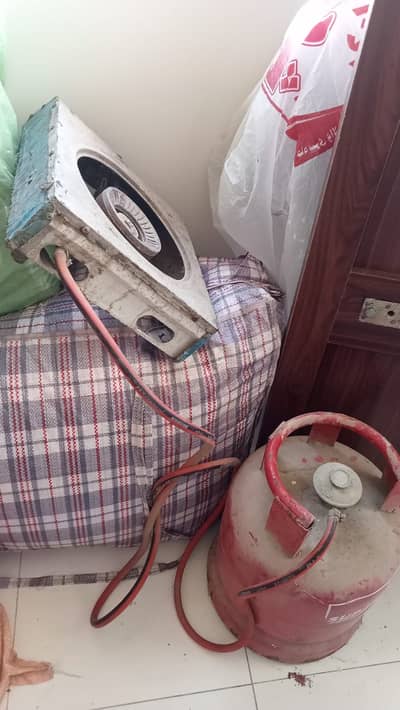 Gas Slandar 8kg pr capacity 5kg with auto Chula