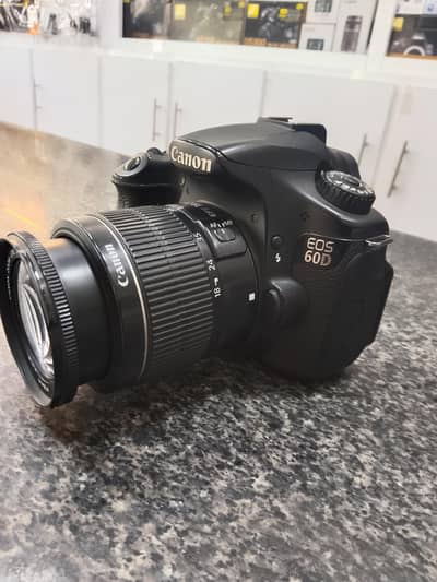 Canon 60d with kit lens 18 55