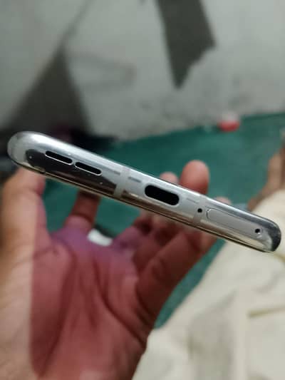 One plus 8 single sim