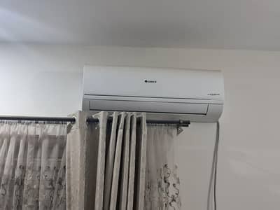 Gree 1.5 Ton DC Inverter AC | Full Working | Excellent Condition