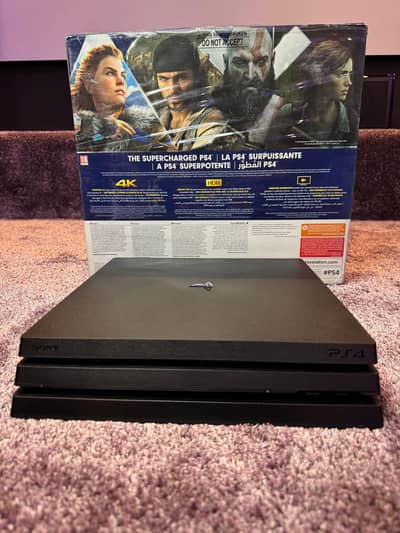Sony PS4 Slim