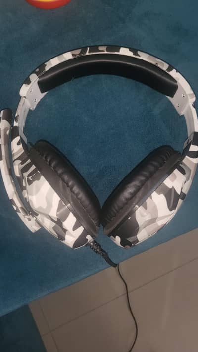 GAMING HEADPHONES