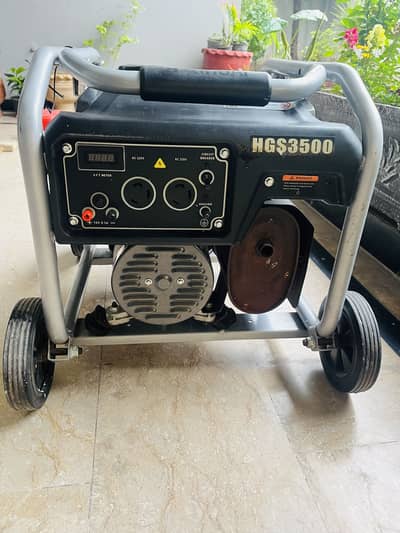 Hyundai HGS3500 electricity generator