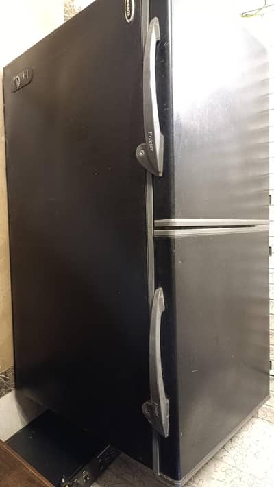 waves double door deep freezer