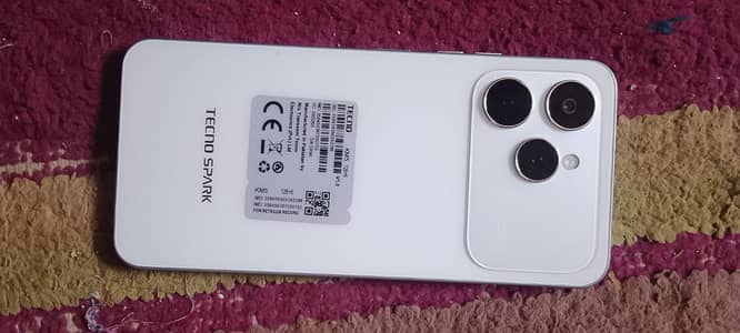 Tecno spark 40 6 128 RAM ROM
