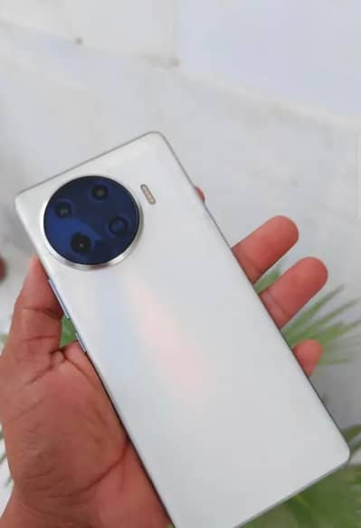 techno spark 20 pro plus