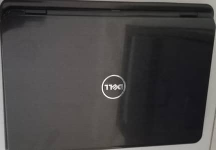 dell i3 250gb ssd Samsung or 250gb hardrive  excellent condition