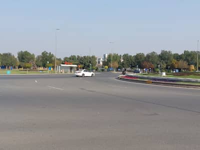 1 Kanal Plot for Sale in Wapda Town Block E1 (Main 80 ft Road, Back Ideal Location)