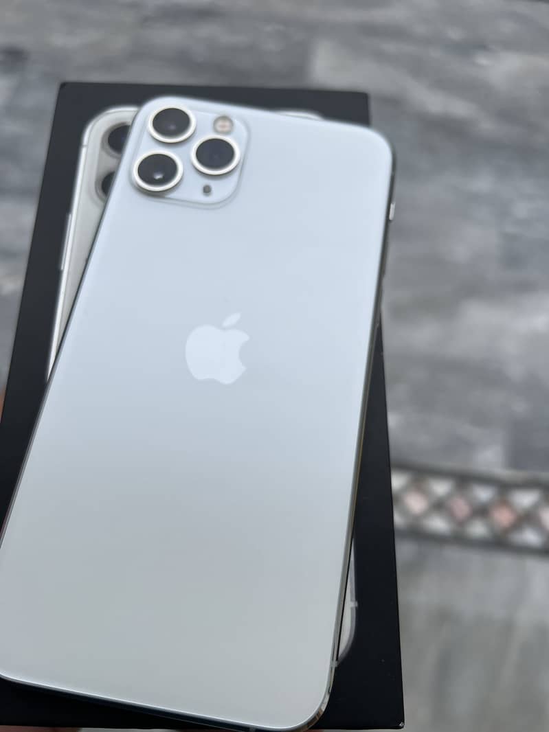 Iphone 11 (Pro) 0