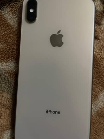 iphone xsmax PTA approved 256 gb PTA approved screen or back change